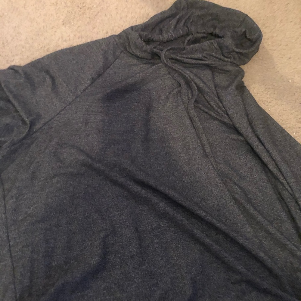 Gray sweatshirt